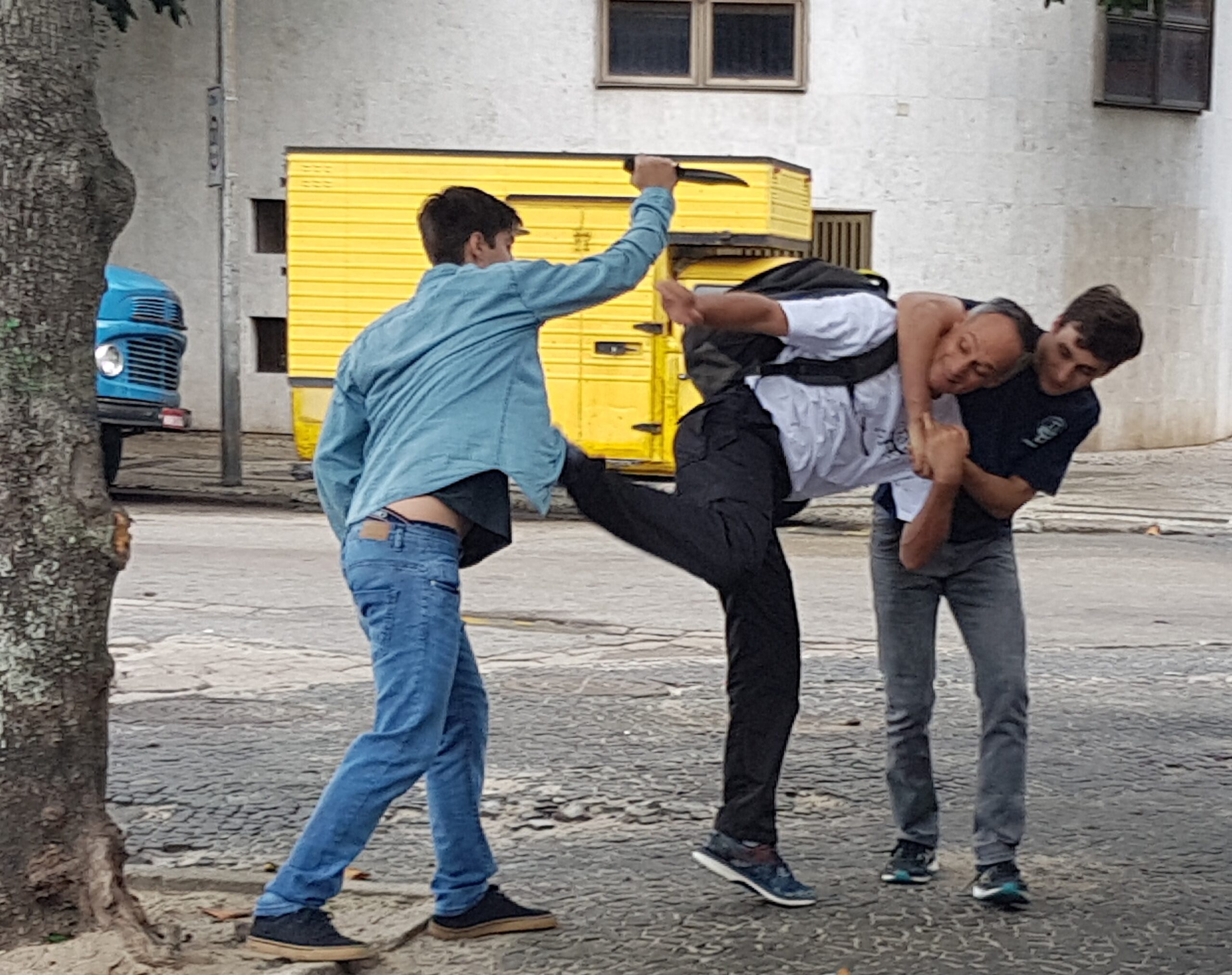 Krav Maga: REAGIR significa colocar limite na violência